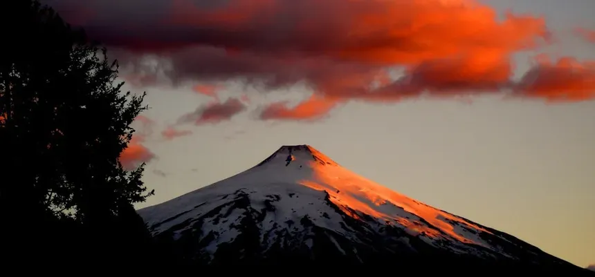 Reabren el Ascenso al Volcán Villarrica tras Dos Años de Cierre