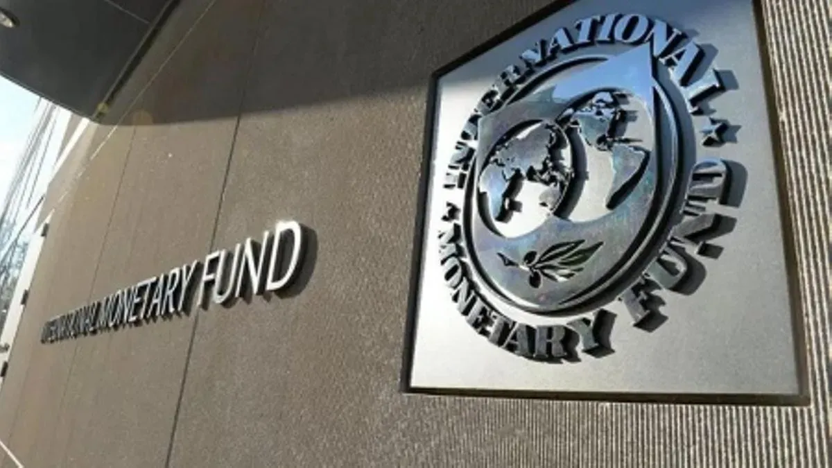 Gráfico con análisis económico de Chile en 2024 según el FMI, destacando crecimiento, desafíos fiscales y estabilidad fi Gráfico con análisis económico de Chile en 2024 según el FMI, destacando crecimiento, desafíos fiscales y estabilidad fi