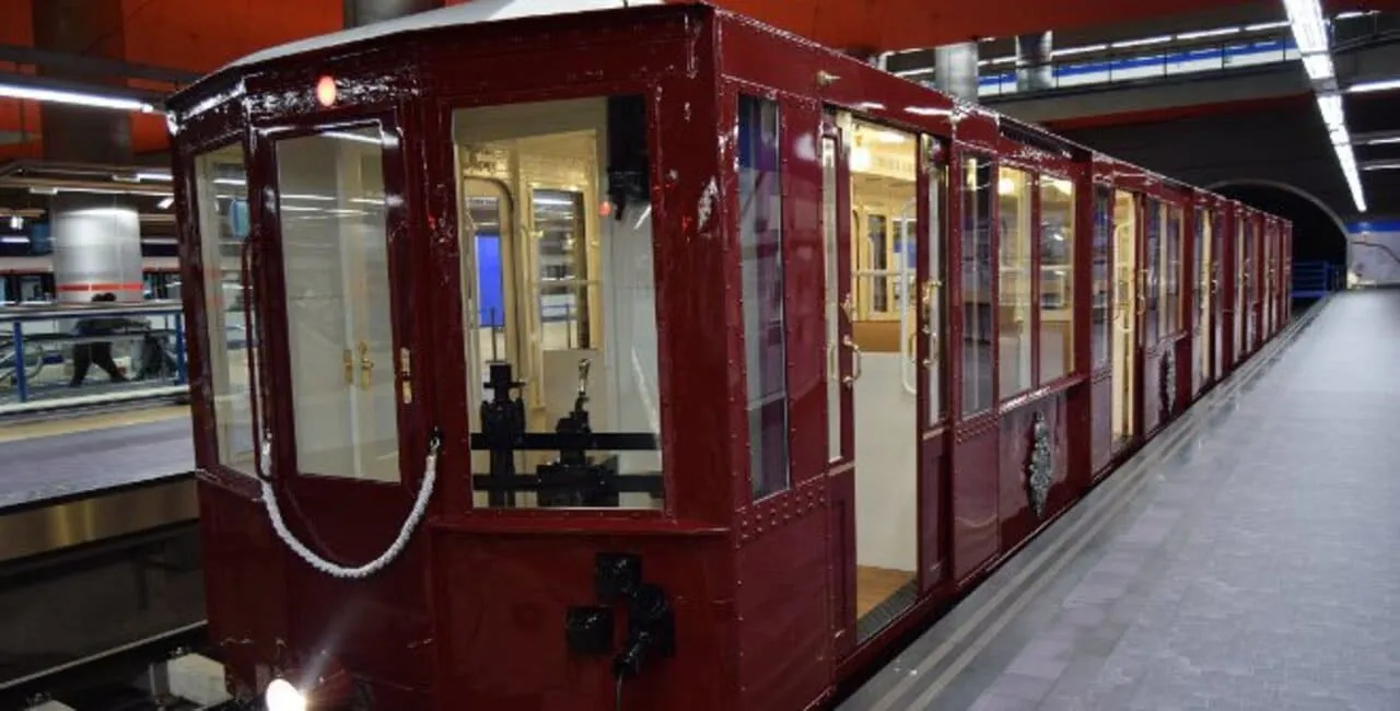 Viajes en el Tiempo: Trenes Turísticos desde Madrid