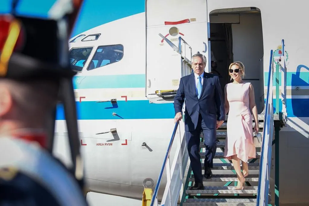 Alberto Fernández, expresidente de Argentina, denunciado por violencia de género