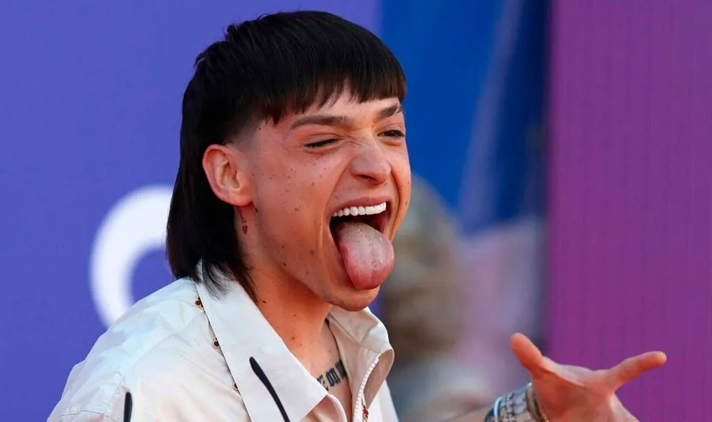 Festival de Viña del Mar Defiende la Participación de Peso Pluma a Pesar de la Controversia