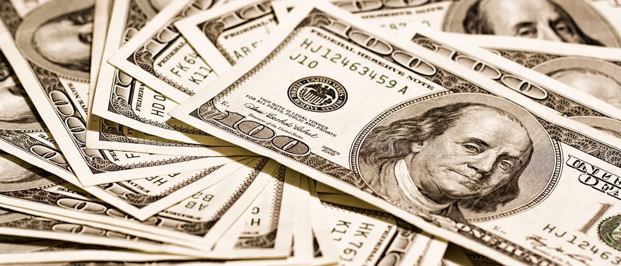 El dólar retrocede tras la nominación de Scott Bessent para el Tesoro de EE. UU.