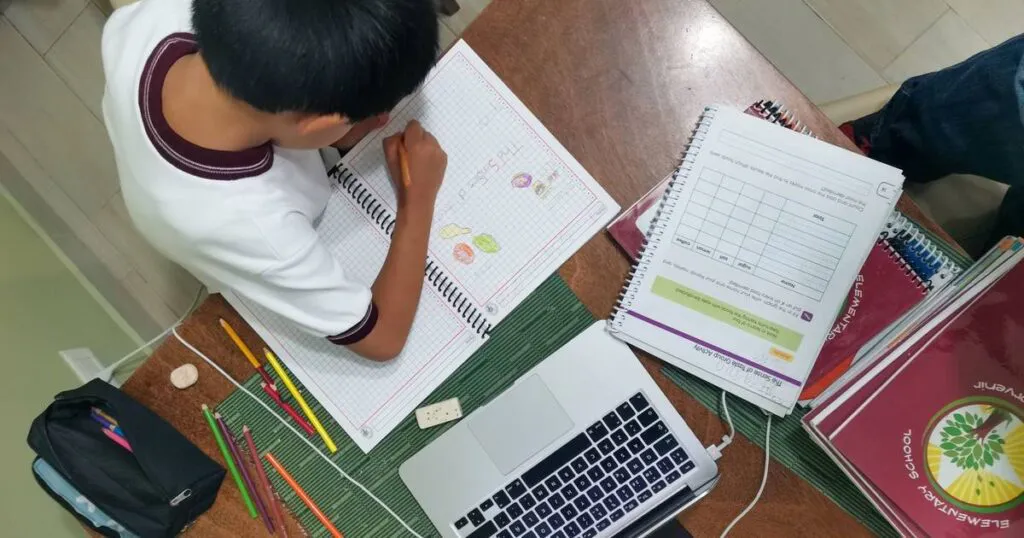 Adelanto de Pago de Becas para Educación Básica en México