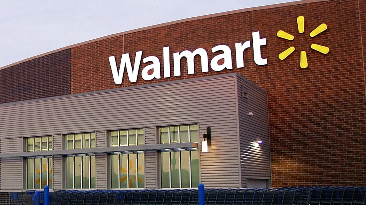 Walmart Anuncia Ganancias de 9.605 Millones de Dólares y Espera un Consumo Estable