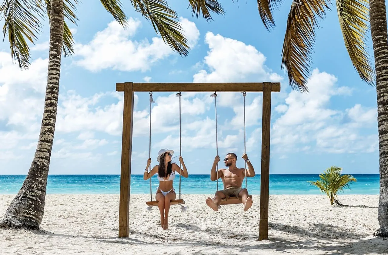 Promociones COCHA HITS Mes de la Madre 2025 con viajes y descuentos únicos