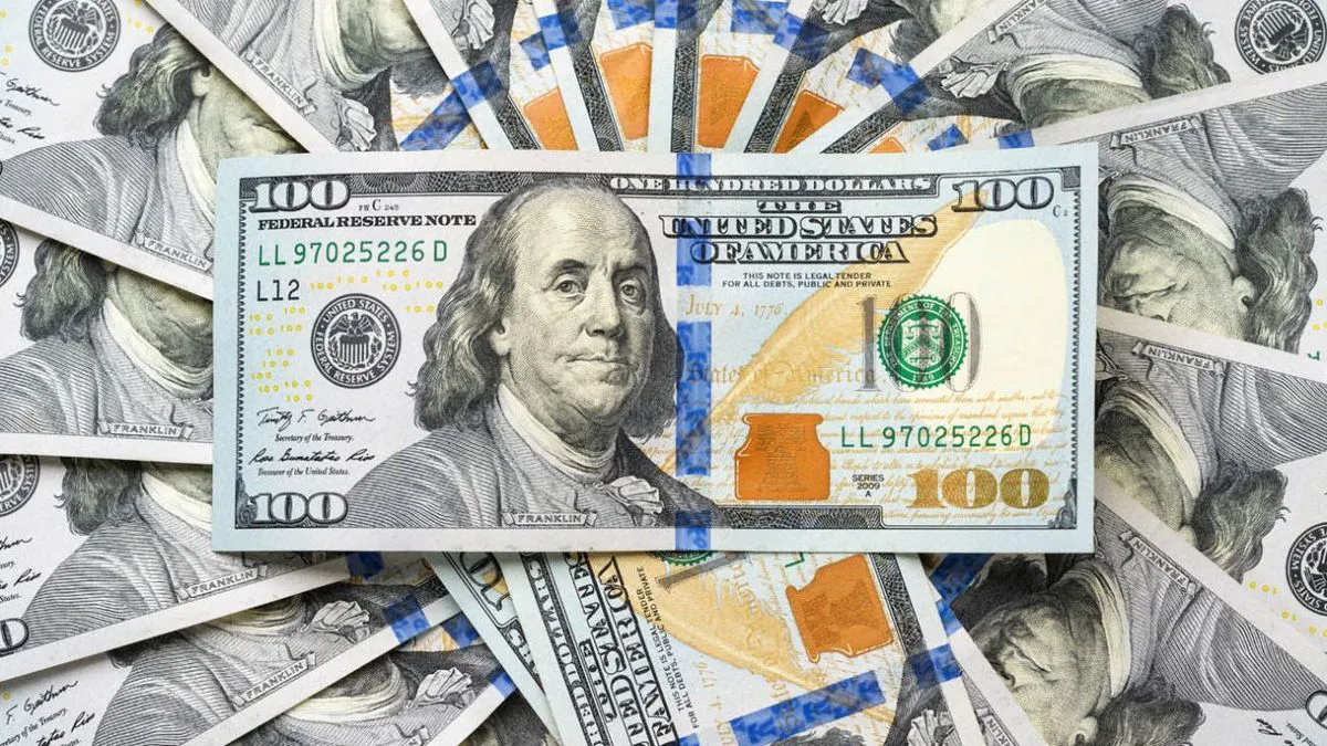 Gráfico del dólar en alza y la caída del cobre en Chile, reflejando su impacto en la economía nacional. Gráfico del dólar en alza y la caída del cobre en Chile, reflejando su impacto en la economía nacional.